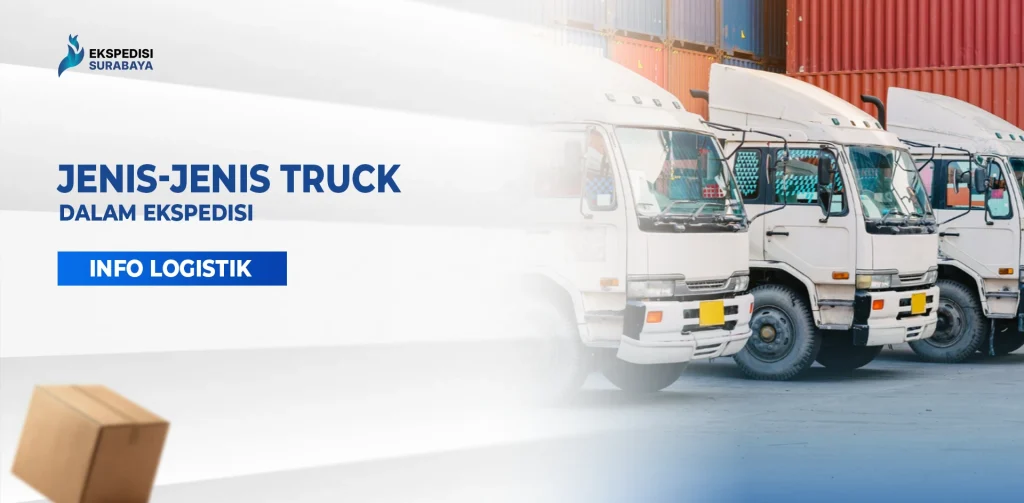 Truk berjejer di area logistik sebagai ilustrasi berbagai jenis truck ekspedisi yang dipakai untuk pengiriman barang.